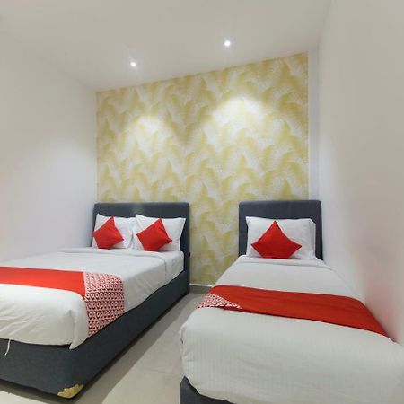 Oyo 90121 Summer House Bed & Cafe Kuala Lumpur Exterior foto